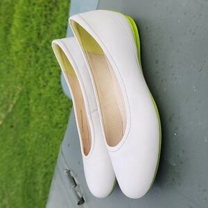 ECCO Angel White Ballerina Flat 35
